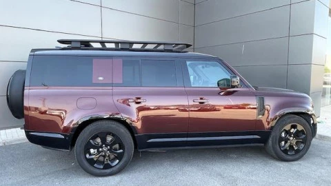 Land Rover Defender 3.0D I6 250 X-Dynamic SE 130 AT 4WD MHEV