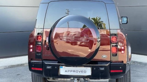 Land Rover Defender 3.0D I6 250 X-Dynamic SE 130 AT 4WD MHEV