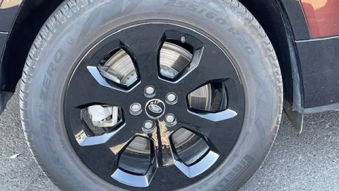 Land Rover Defender 3.0D I6 250 X-Dynamic SE 130 AT 4WD MHEV