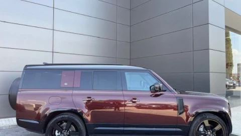 Land Rover Defender 3.0D I6 250 X-Dynamic SE 130 AT 4WD MHEV