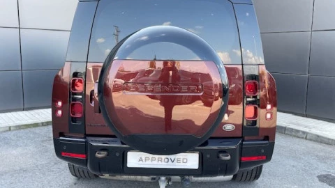 Land Rover Defender 3.0D I6 250 X-Dynamic SE 130 AT 4WD MHEV