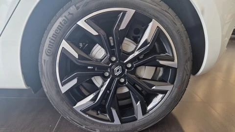 Renault Clio Techno full hybrid E-Tech 145 (103Kw)