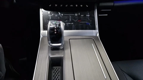 EBRO S400 1.5 DHE HEV Excellence CVT