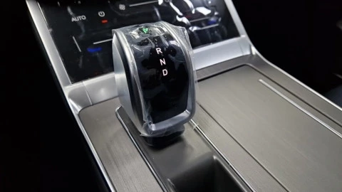 EBRO S400 1.5 DHE HEV Excellence CVT