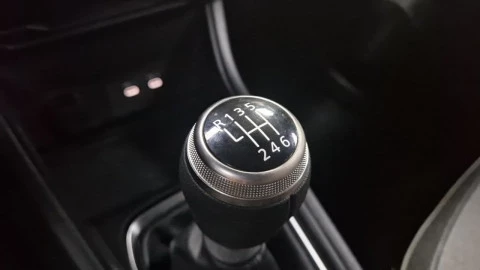 Renault Captur techno Eco-G 100cv (74 kW)