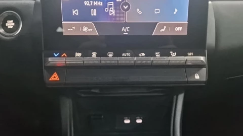 Renault Captur techno Eco-G 100cv (74 kW)