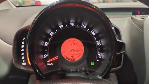Toyota Aygo 1.0 70 x-cite JBL
