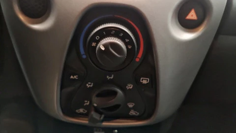 Toyota Aygo 1.0 70 x-cite JBL