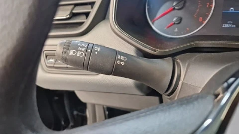 Renault Clio Authentic SCe 49 kW (67CV)