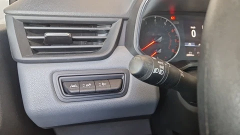 Renault Clio Authentic SCe 49 kW (67CV)