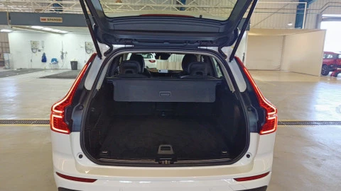 Volvo XC60 2.0 B4 D Momentum Pro Auto