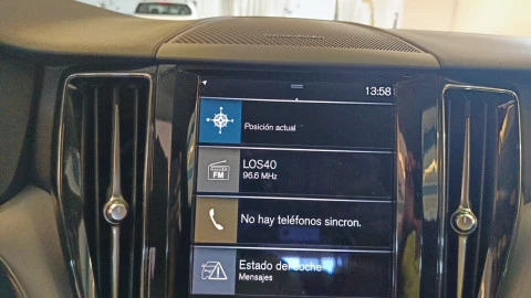 Volvo XC60 2.0 B4 D Momentum Pro Auto