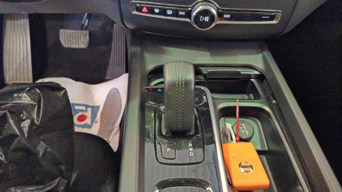 Volvo XC60 2.0 B4 D Momentum Pro Auto