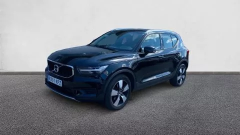 Volvo XC40 2.0 T4 AWD Momentum Auto