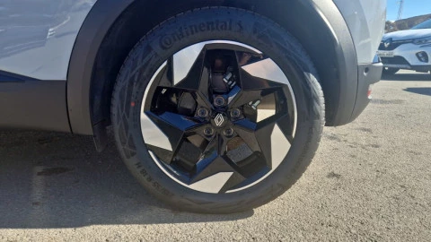 Renault Captur techno Eco-G 100cv (74 kW)