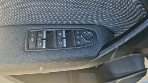 Renault Captur techno Eco-G 100cv (74 kW)