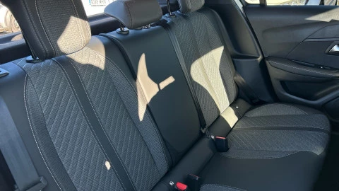 Peugeot 208 Allure HYBRID 100 eDCS6