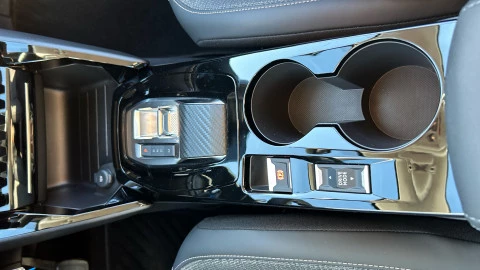 Peugeot 208 Allure HYBRID 100 eDCS6