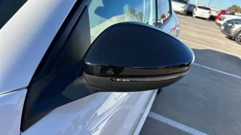 Peugeot 208 Allure HYBRID 100 eDCS6