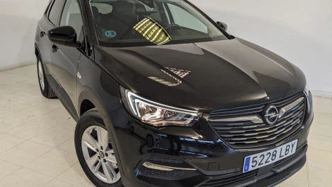 Opel Grandland X 1.2 Turbo Selective