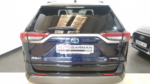 Toyota Rav4 2.5l 220H Feel!