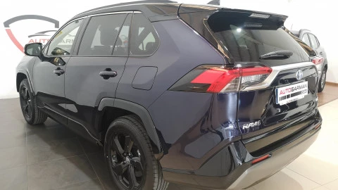 Toyota Rav4 2.5l 220H Feel!