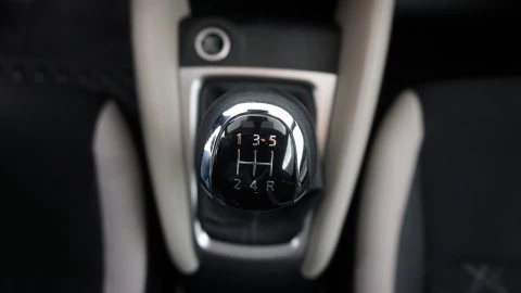 Nissan Micra IG-T 68 kW (92 CV) E6D-F N-Design Black