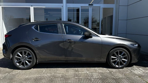 Mazda3 2.5L E-SKY G MHEV 103kW Centre-line