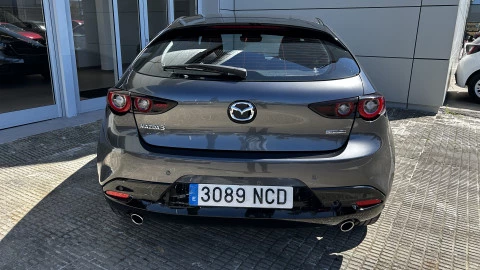 Mazda3 2.5L E-SKY G MHEV 103kW Centre-line