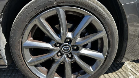 Mazda3 2.5L E-SKY G MHEV 103kW Centre-line