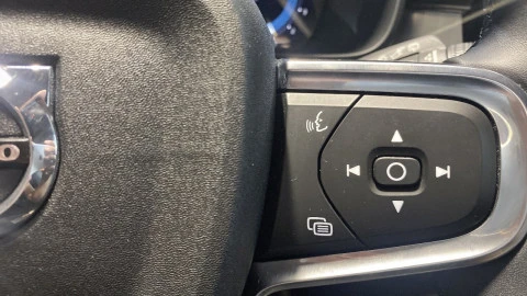Volvo XC40 2.0 B3 G Core Auto