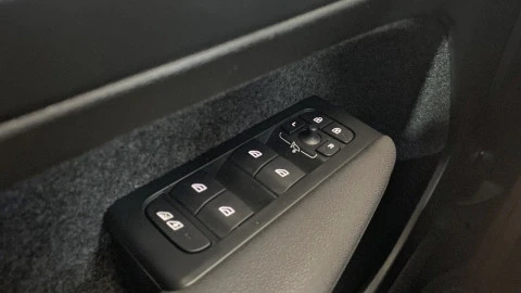 Volvo XC40 2.0 B3 G Core Auto