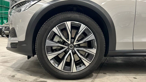 Volvo V90 Cross Country B4 D Plus Bright AWD Auto 145 kW (197 CV)