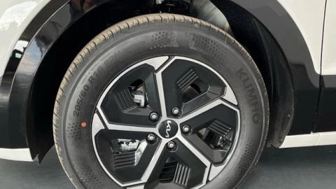 Kia Niro 1.6 GDi HEV 102kW (139CV) Drive