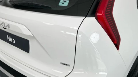 Kia Niro 1.6 GDi HEV 102kW (139CV) Drive