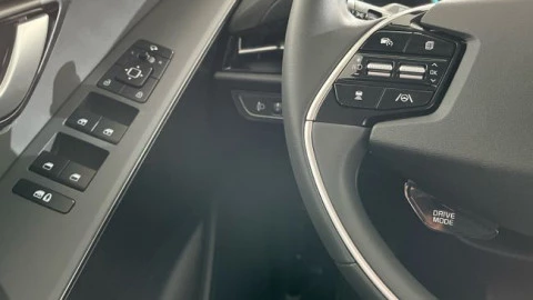 Kia Niro 1.6 GDi HEV 102kW (139CV) Drive