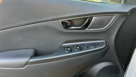 Hyundai Kona 1.6 GDI HEV Tecno Red DCT