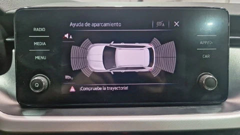 Skoda Kamiq 1.0 TSI 81kW (110CV) Emotion