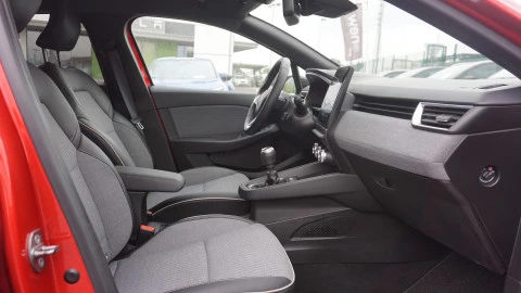 Renault Clio Techno TCe 90 (67kw)