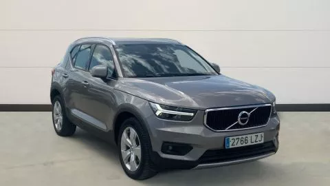 Volvo XC40 2.0 B4 G AWD Momentum Pro Auto