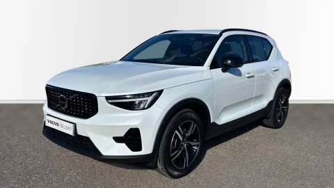 Volvo XC40 2.0 B3 G Plus Dark Auto