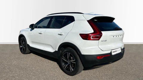 Volvo XC40 2.0 B3 G Plus Dark Auto