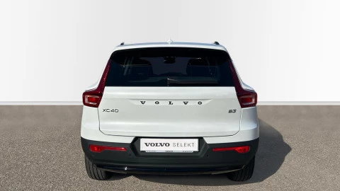 Volvo XC40 2.0 B3 G Plus Dark Auto