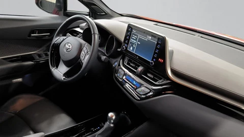 Toyota C-HR 2.0 180H Kaji Edition