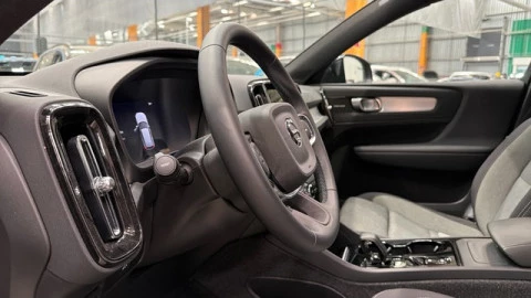 Volvo XC40 B3 G Plus Dark Auto 120 kW (163 CV)