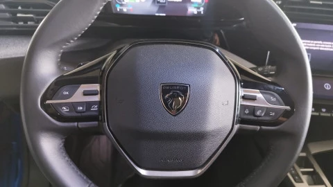 Peugeot 308 5P Allure Hybrid 180 eEAT8