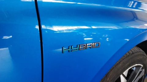 Peugeot 308 5P Allure Hybrid 180 eEAT8