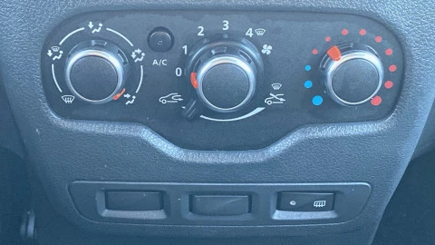 Dacia Dokker Essential Blue dCi 70kW (95CV) N1