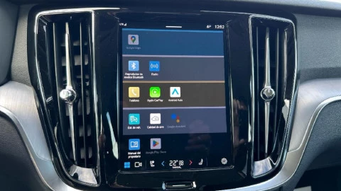 Volvo V60 2.0 T6 AWD Recharge Core Auto