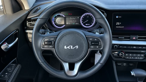 Kia Niro 1.6 GDi HEV 104kW (141CV) Drive